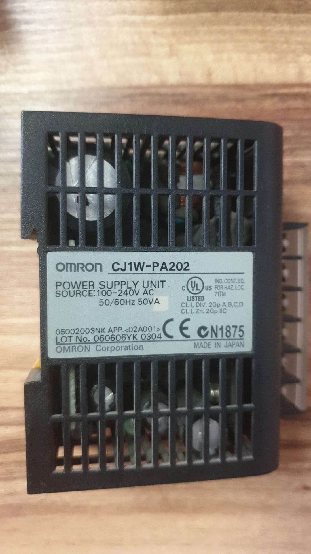 CJ1W-PA202